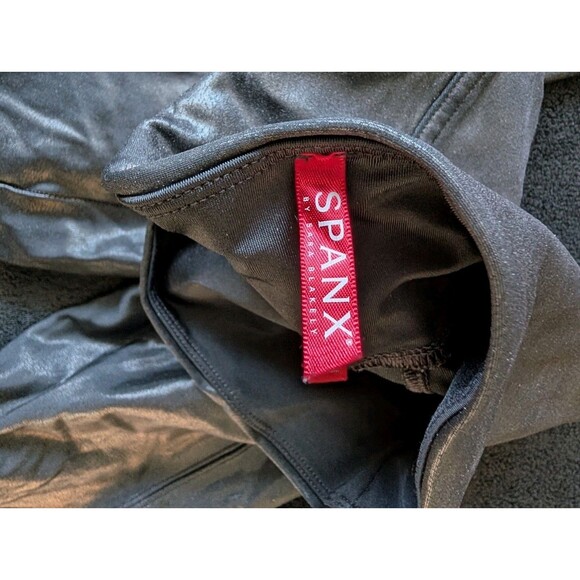 Spanx Leather Look Wet Compression Shaping Leggings Slimming Grunge Fairygoth - Picture 4 of 10